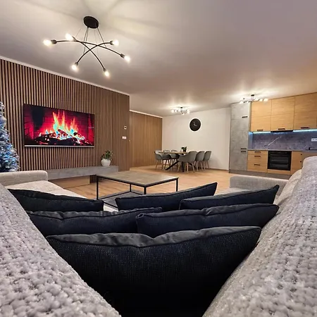 Pace - Luxury In Brezovina *